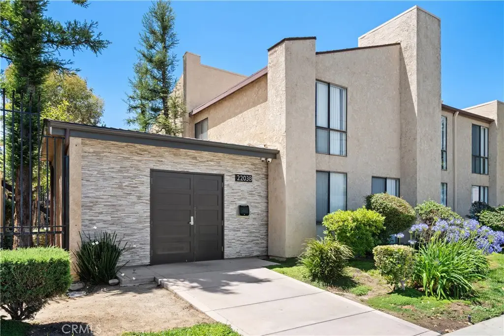 22038 Vanowen #232, Woodland Hills, CA 91303 - #1