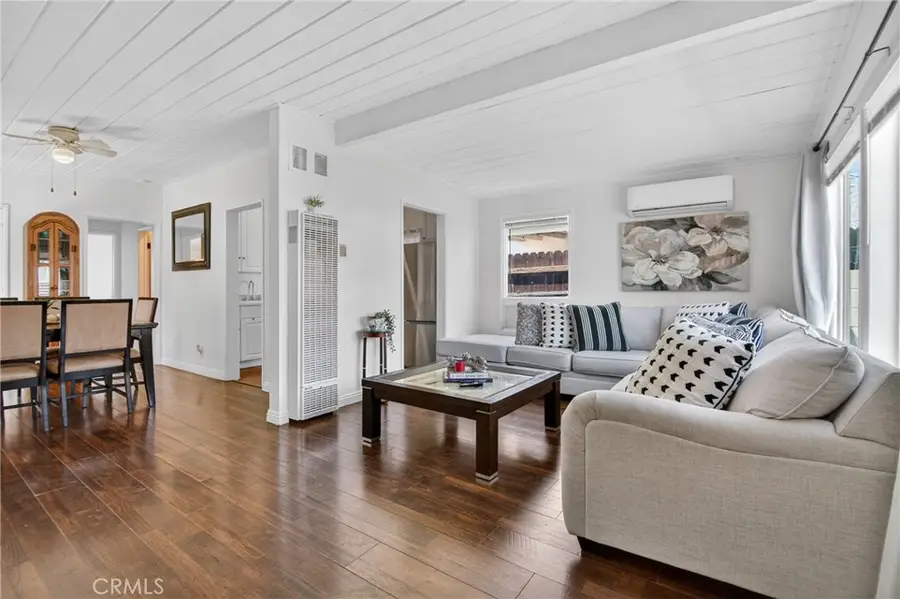 10831 Odell, Sunland, CA 91040 - #3