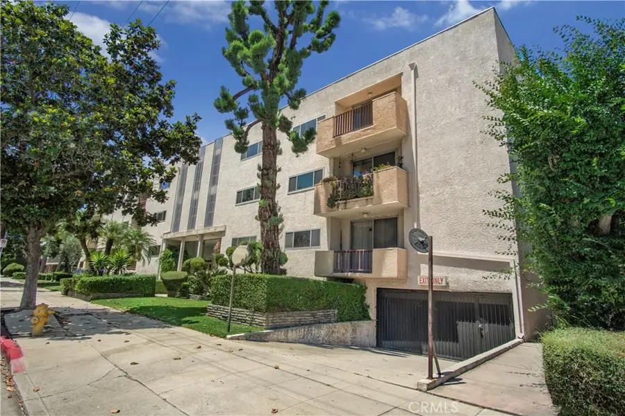 12955 Riverside Drive #102, Sherman Oaks, CA 91423 - #2