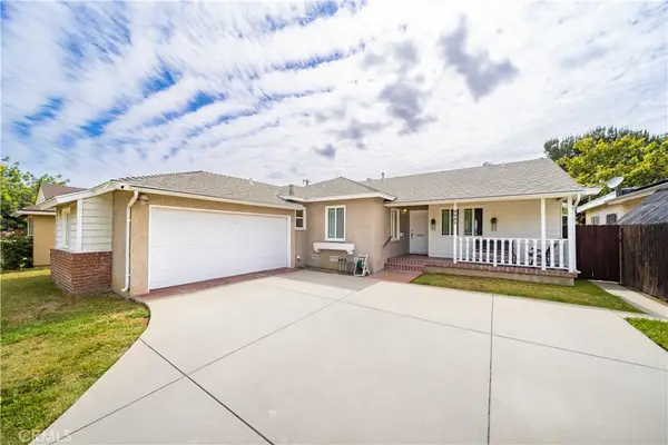 6853 Vanalden Avenue, Reseda, CA 91335