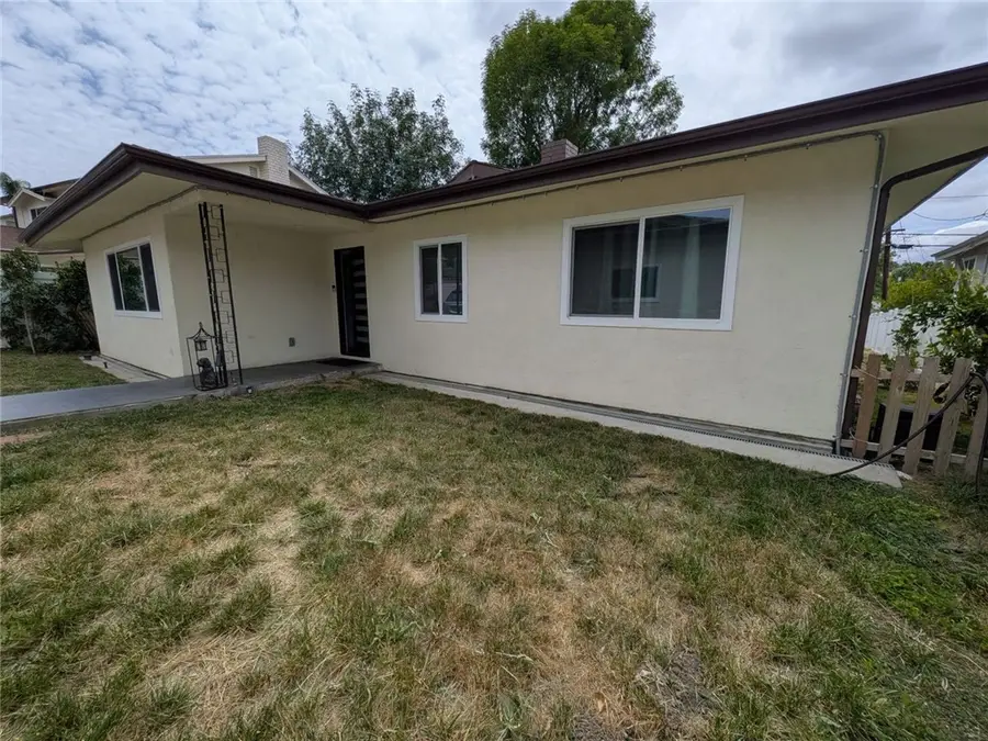 4741 Don Pio Dr, Woodland Hills, CA 91364 - #2