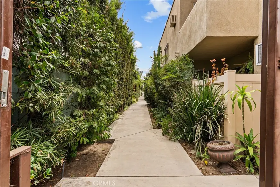 12014 Kling Street #23, Valley Village, CA 91607 - #2