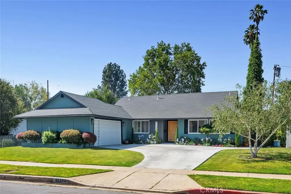 22240 Hart, Canoga Park, CA 91303 - #1