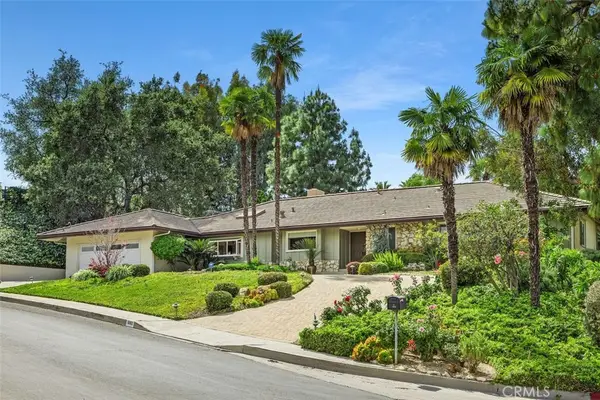 16903 Oak View Drive, Encino, CA 91436