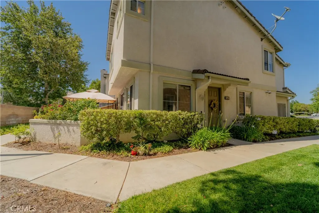 25409 Holly Beach Drive, Saugus, CA 91350 - #1