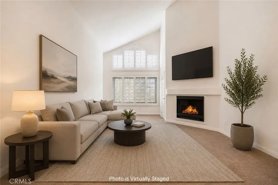 5530 Owensmouth Avenue #324, Woodland Hills, CA 91367 - #3