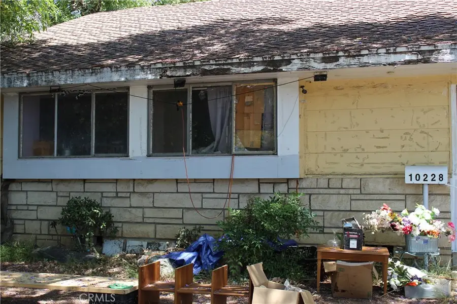 10228 Norwich, San Fernando, CA 91345 - #2