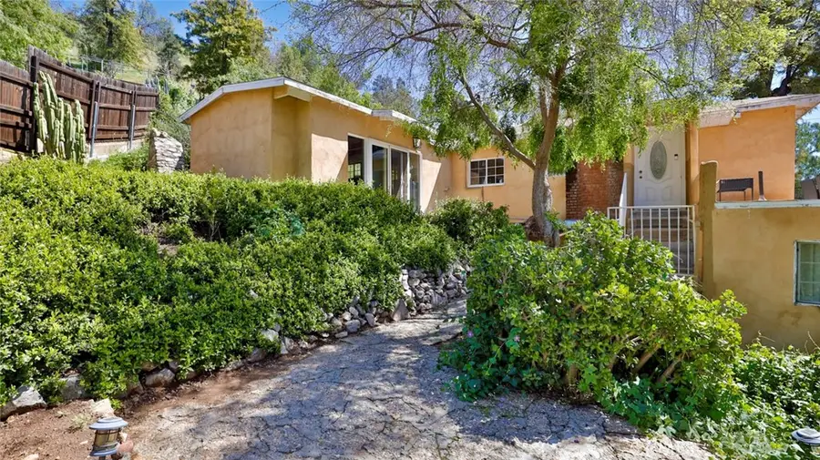 10058 Sunland Boulevard, Sunland, CA 91040 - #2