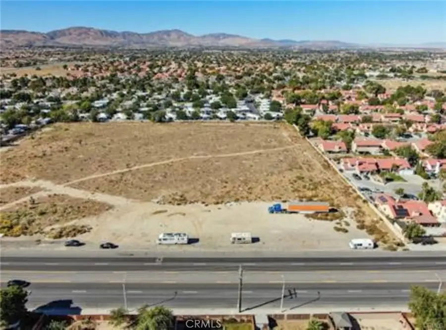 47 TH STE Vic Avenue R11 Ste, Palmdale, CA 93553 - #3