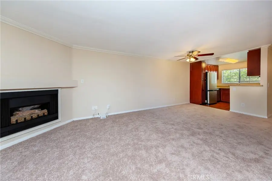 5510 Owensmouth Ave #204, Woodland Hills, CA 91367 - #2