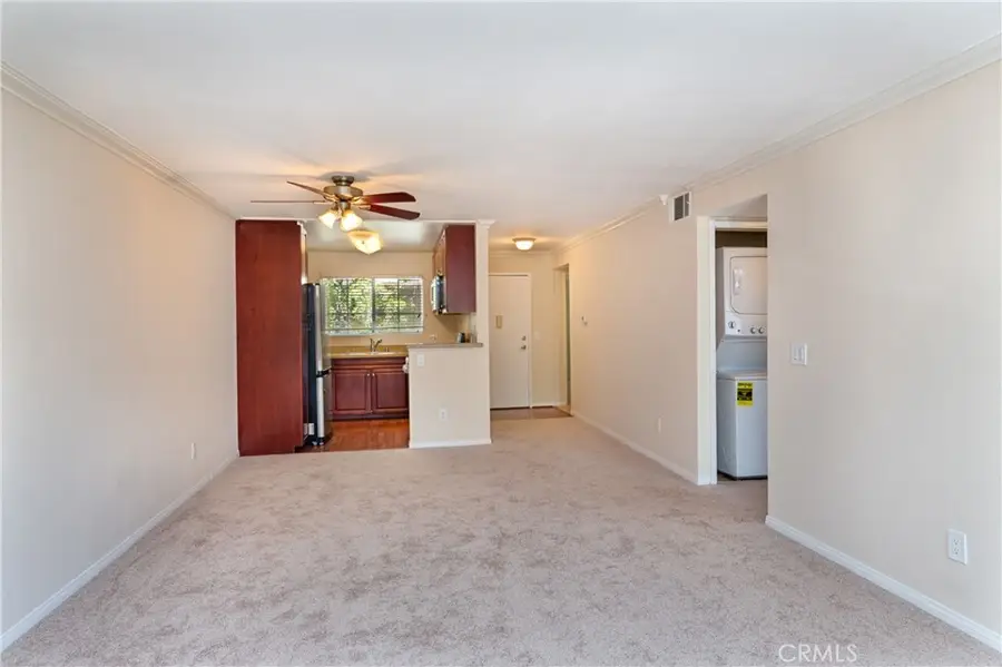 5510 Owensmouth Ave #204, Woodland Hills, CA 91367 - #3