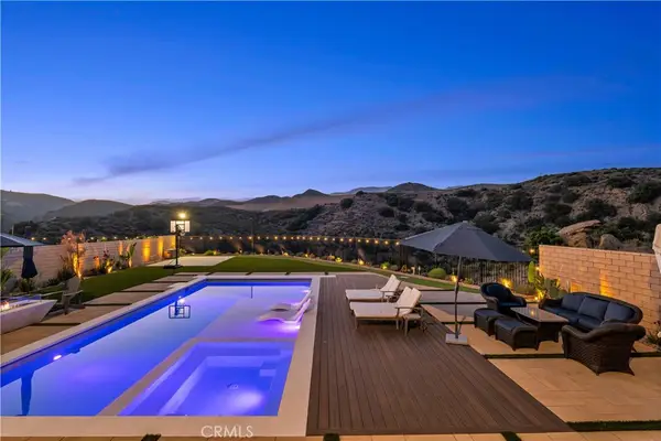 21611 Canyon Cove, Chatsworth, CA 91311