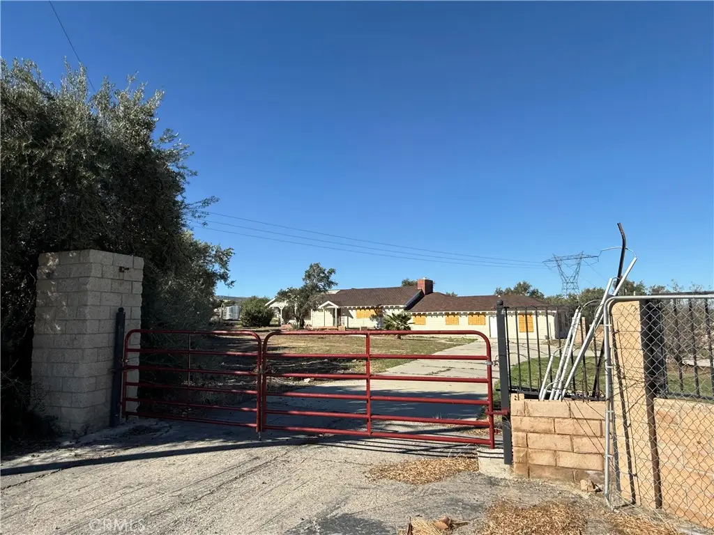 8539 W Avenue L, Lancaster, CA 93536 - #1