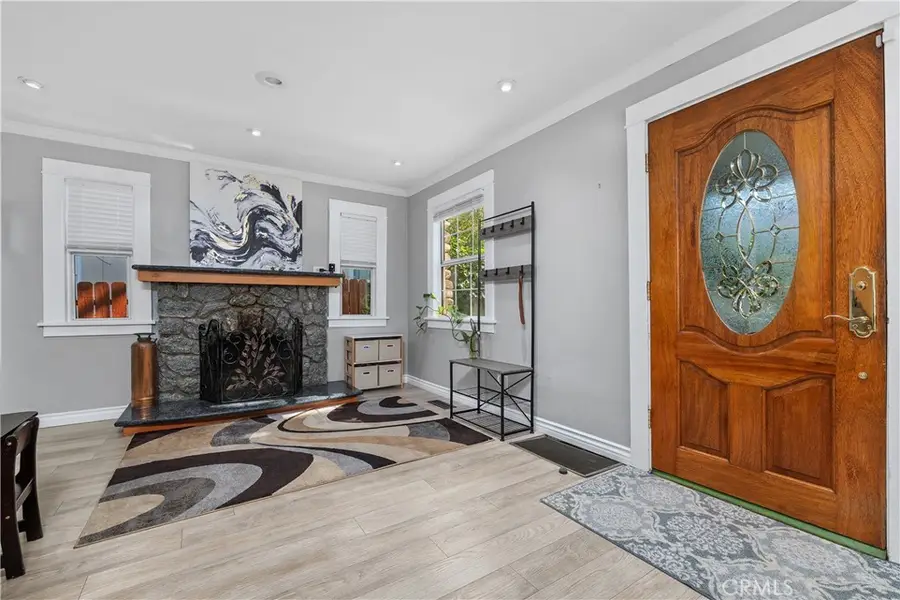 10739 Helendale, Tujunga, CA 91042 - #3