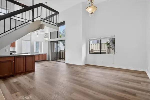 18433 Hatteras, Tarzana, CA 91356