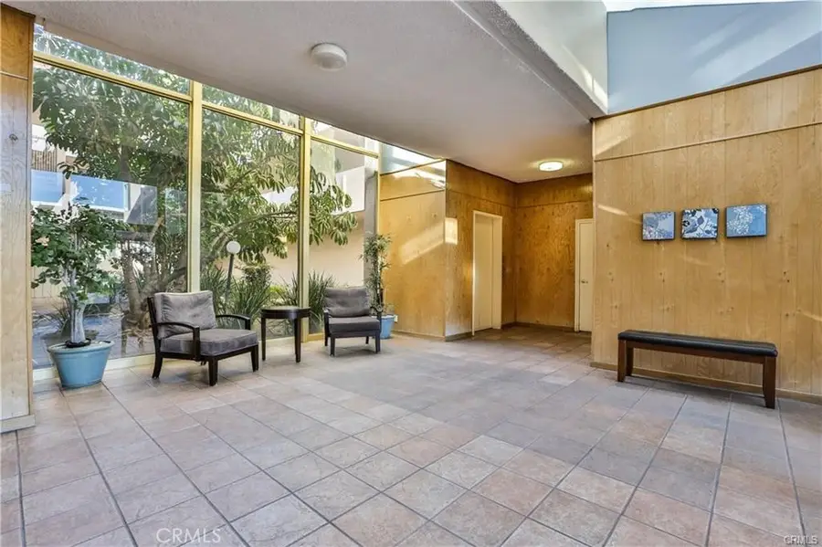 5429 Newcastle, Encino, CA 91316 - #2
