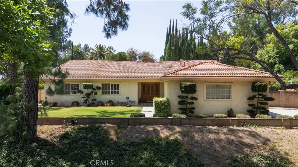 19600 Kingsbury Street, Chatsworth, CA 91311 - #1