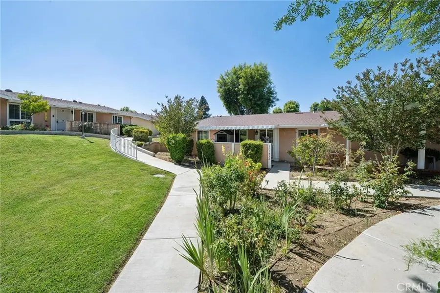 19153 Avenue Of The Oaks, Newhall, CA 91321 - #2