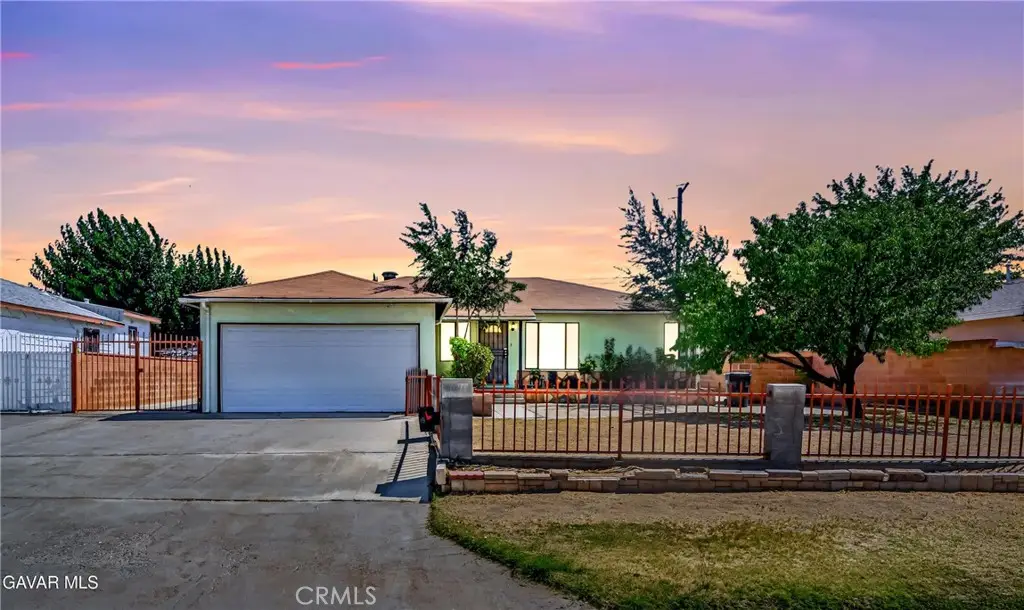 1160 W Avenue J5, Lancaster, CA 93534 - #1