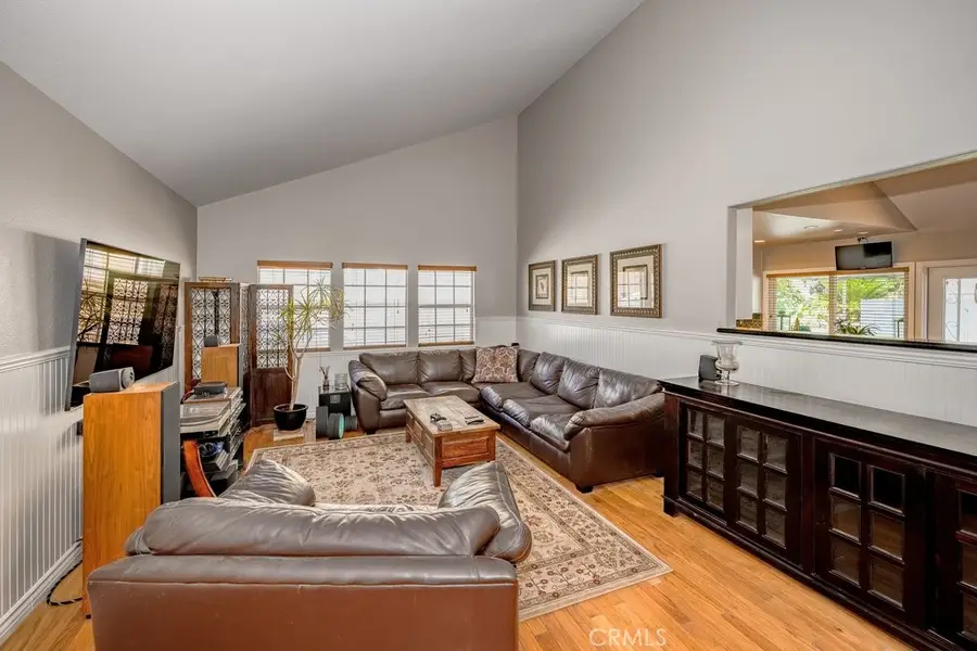27461 Garza, Saugus, CA 91350 - #2