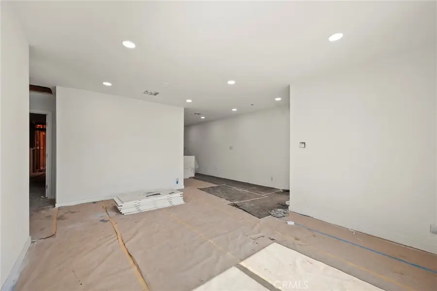 5776 Hesperia Avenue, Encino, CA 91316 - #2