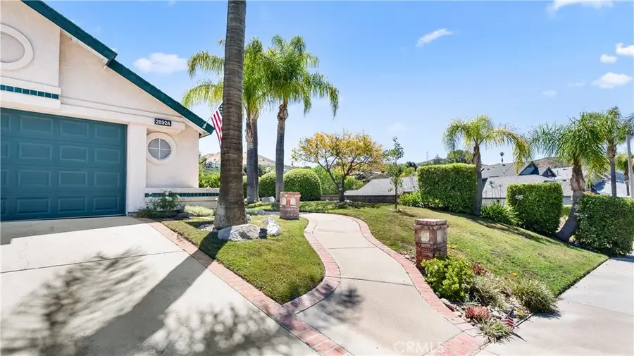 28924 Raintree Lane, Santa Clarita, CA 91390 - #2