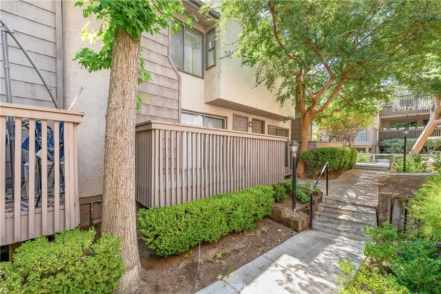 18316 Hatteras #20, Tarzana, CA 91356 - #2