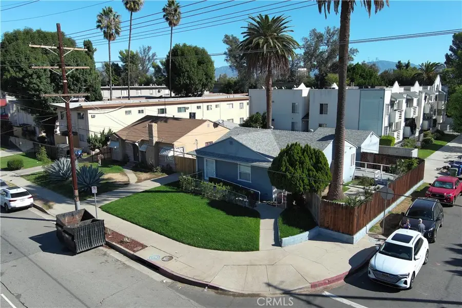 7402 Haskell, Van Nuys, CA 91406 - #2