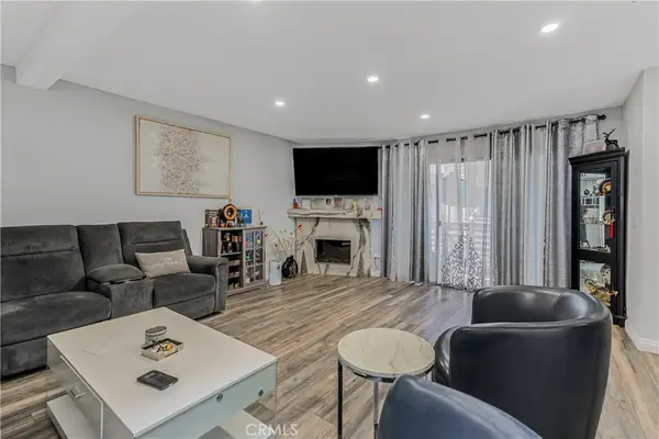 10009 Topanga Canyon Boulevard #5, Chatsworth, CA 91311