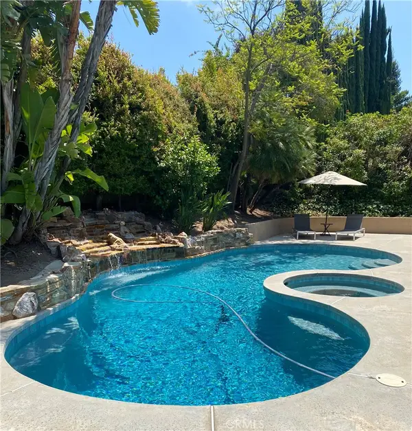 326 Fox Ridge Drive, Thousand Oaks, CA 91361