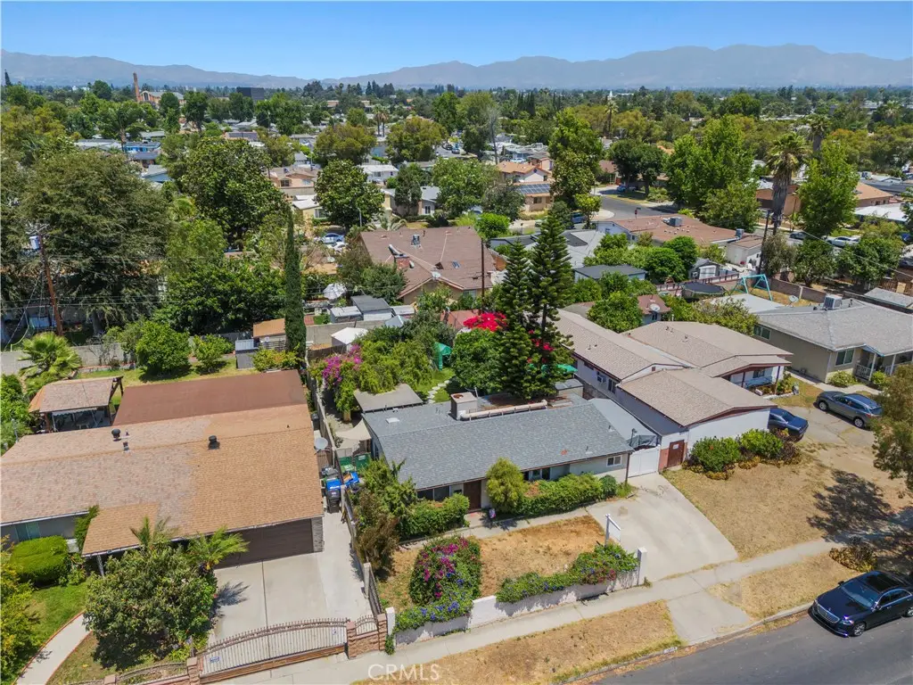 13873 Lanark, Panorama City, CA 91402 - #1