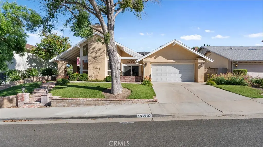 23910 Plaza Gavilan, Valencia, CA 91355 - #1