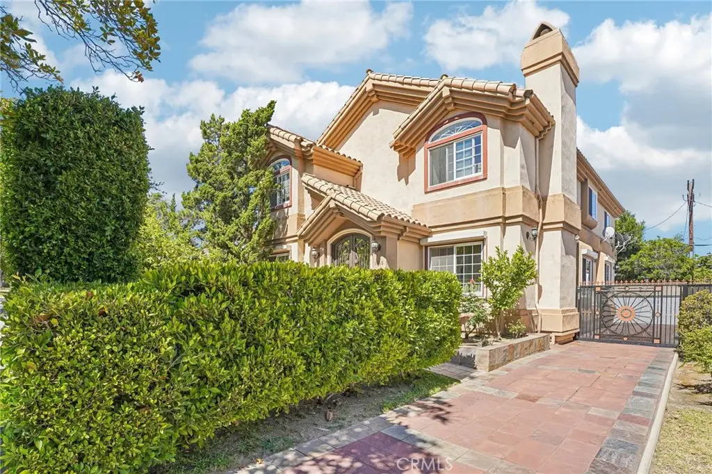 1948 N Catalina Street, Los Angeles, CA 90027 - #1