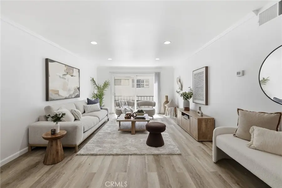 5257 Radford Avenue #212, Valley Village, CA 91607 - #2