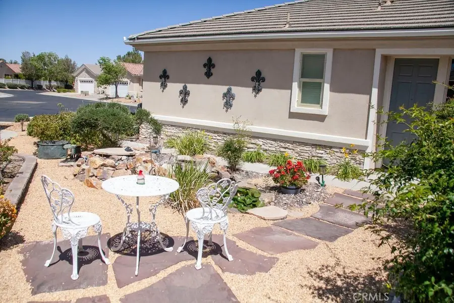 19611 Castle Harbor Court, Apple Valley, CA 92308 - #2