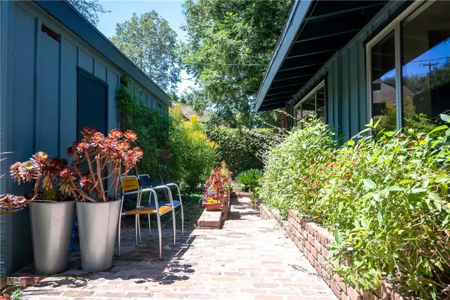 15515 Del Gado, Sherman Oaks, CA 91403 - #3