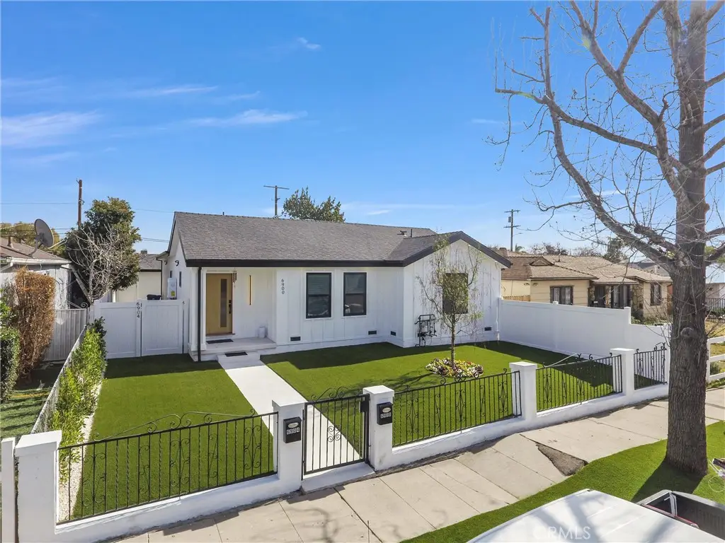 6900 Corbin Avenue, Reseda, CA 91335 - #1