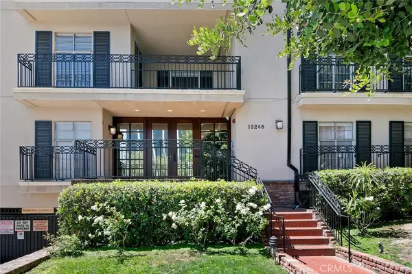 15248 Dickens Street #102, Sherman Oaks, CA 91403