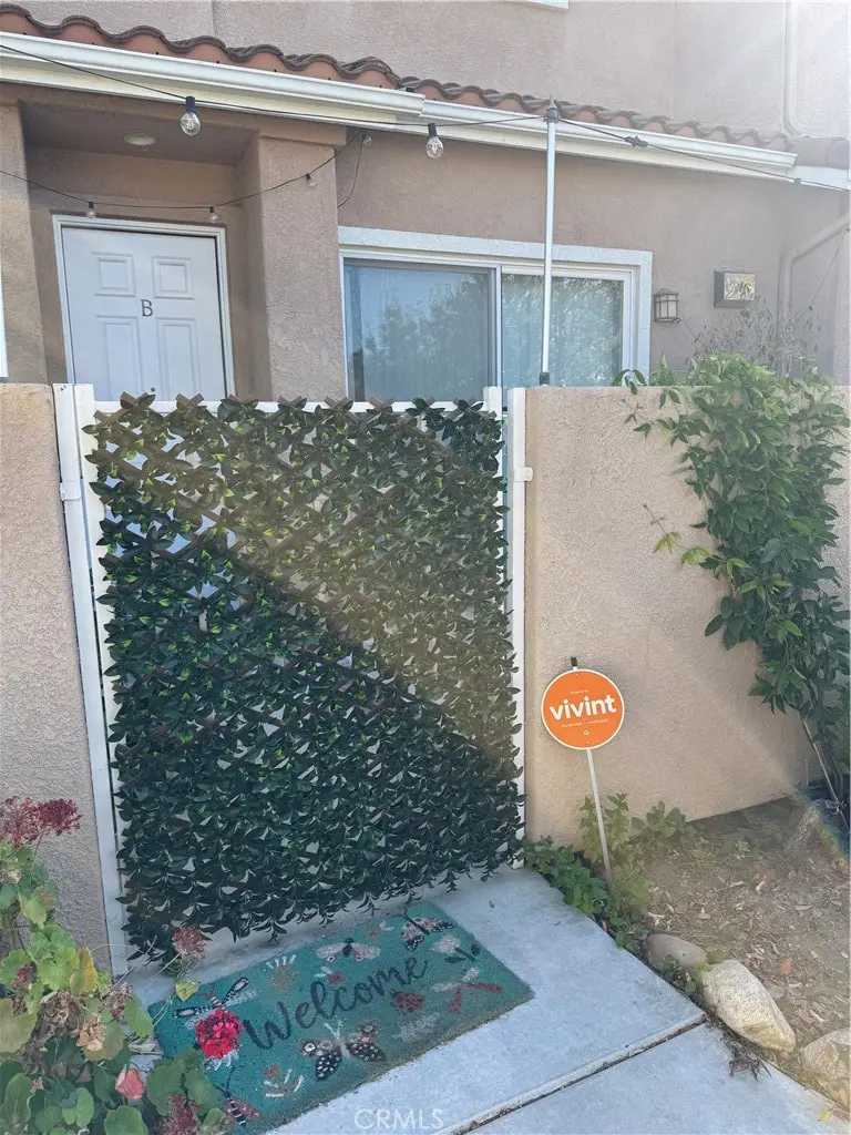 25708 Holiday Circle #B, Stevenson Ranch, CA 91381 - #2