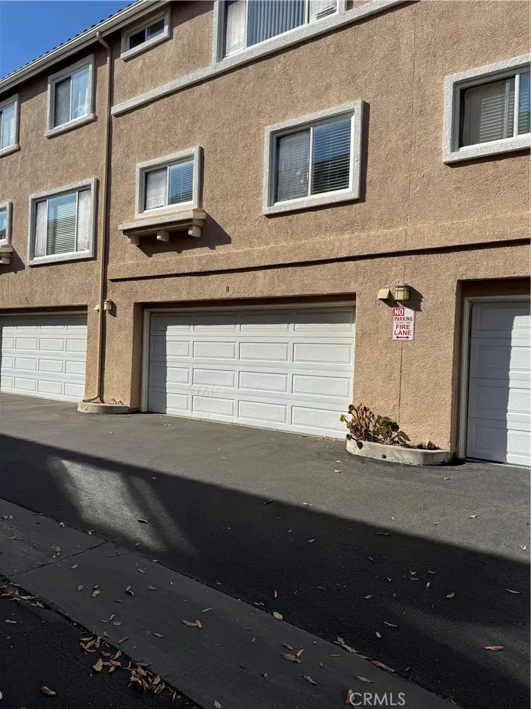 25708 Holiday Circle #B, Stevenson Ranch, CA 91381 - #3