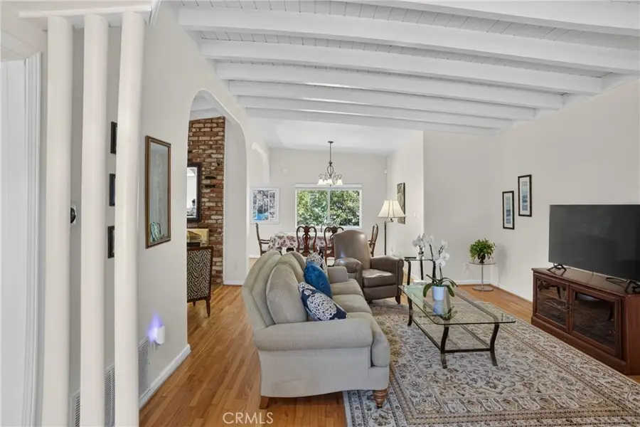 5921 Wish Avenue, Encino, CA 91316 - #2
