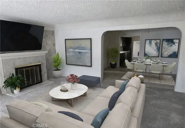 8216 S Van Ness Avenue, Los Angeles, CA 90047