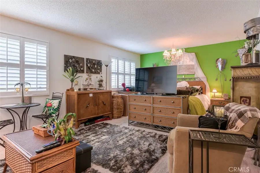 11813 Runnymede Street #14, North Hollywood, CA 91605 - #2