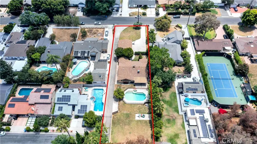 15803 Gault Street, Lake Balboa, CA 91406 - #2