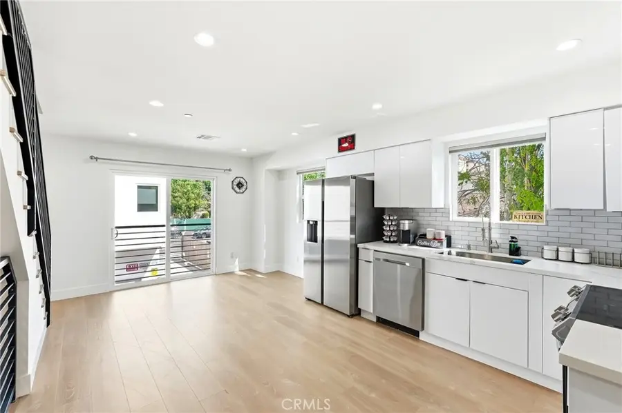4453 Colfax Avenue, Studio City, CA 91602 - #2