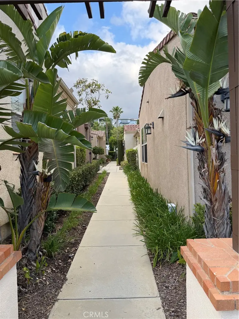 20323 Livorno, Porter Ranch, CA 91326 - #1