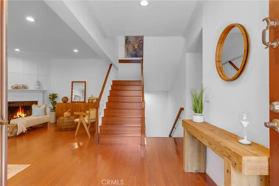 5834 Etiwanda Avenue #7, Tarzana, CA 91356 - #2
