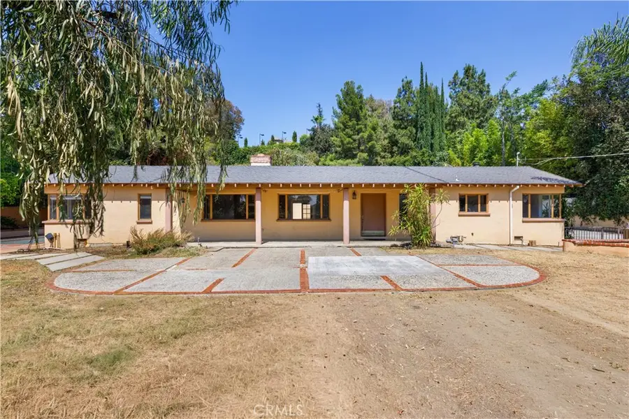 5403 Shirley Avenue, Tarzana, CA 91356 - #2