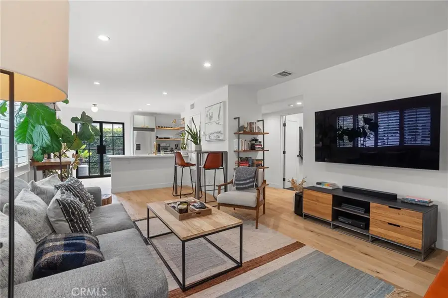 331 Brooks Avenue #1, Venice, CA 90291 - #2