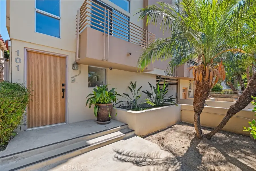 13440 Moorpark Street #101, Sherman Oaks, CA 91423 - #3